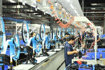 最快32秒完成組裝,兩輪共享出行產業助推廣東智造